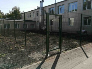 3D заборы для школы 15 метров фото в Дрожжино